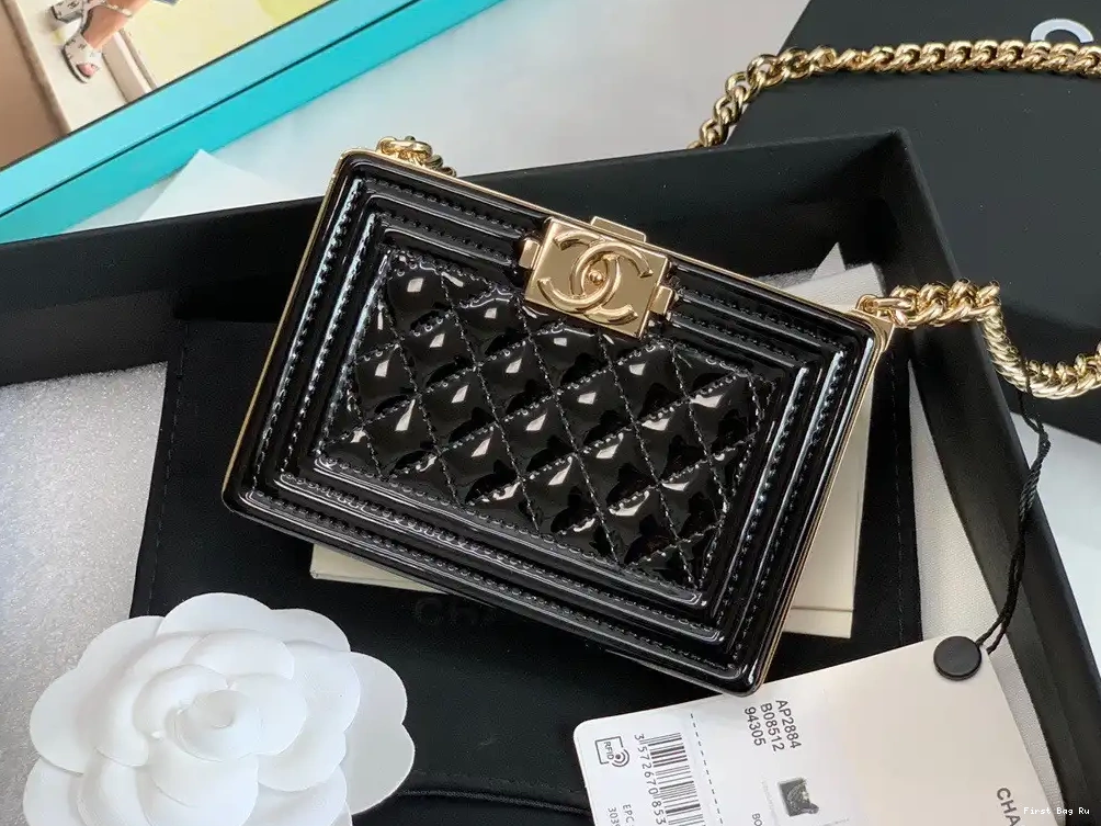 First Bag Ru MINAUDIERE BOY CHANEL 0611